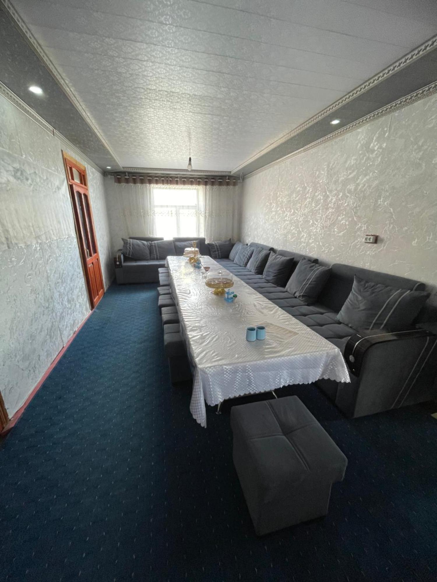 Cbt1 Sary-Mogul Hotel Bagian luar foto